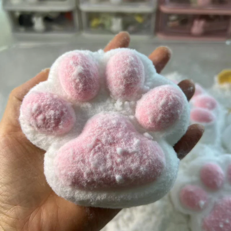 320g Handmade Silicone Squishy Big Cat's Paw - Image 7