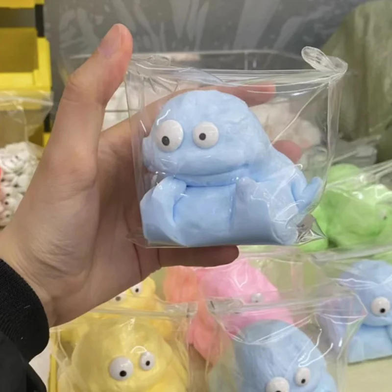 Handmade Silicone Squishy the Grinch/Monster - Image 5