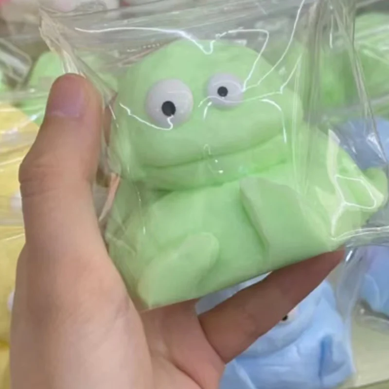Handmade Silicone Squishy the Grinch/Monster - Image 7